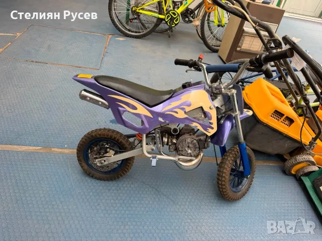 120855  детски бензинов кросов мотор  pocketbike цена 70 евро  има компресия , няма въже за палене ,, снимка 3 - Детски велосипеди, триколки и коли - 55741490