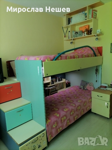 Продавам обзавеждане за детска стая. 