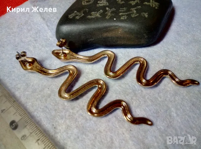 ЕФЕКТНИ ЗМИЕВИДНИ ЗЛАТИСТИ ОБЕЦИ с ФАСЕТИРАНИ ИСКРЯЩИ ЦИРКОНИ 48841, снимка 2 - Обеци - 48829931