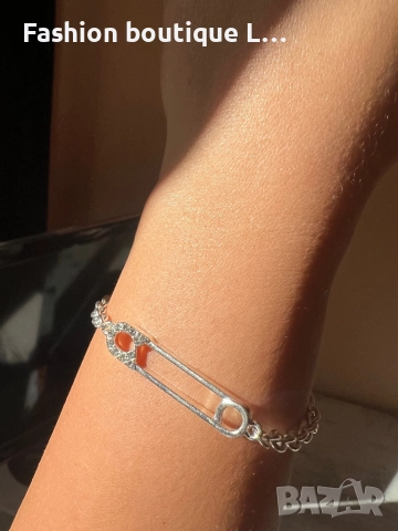 Сребриста гривна с безопасна игла с блестящи камъчета, снимка 6 - Гривни - 52248117