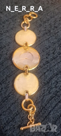 Дамски часовник DKNY, снимка 2 - Дамски - 53332508