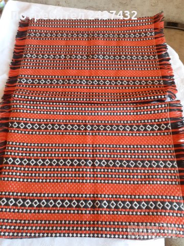 Ръчно бродирани калъфки, снимка 2 - Декорация за дома - 31453402