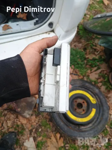 дисплей Renault Megane II  8200350498, снимка 4 - Части - 49651408