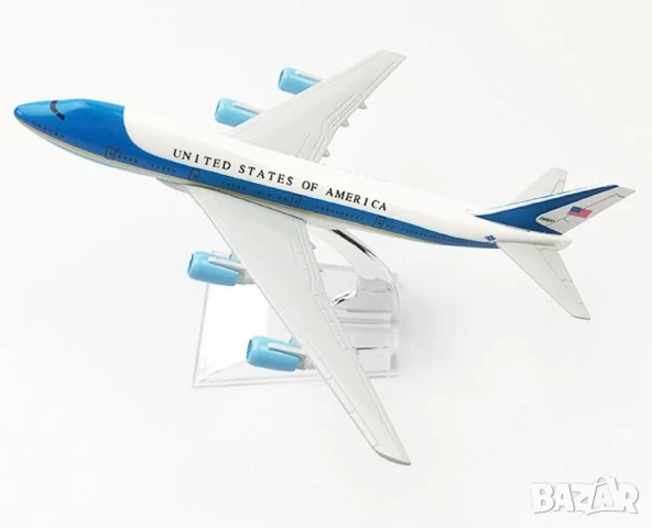 Boeing 747 самолет модел макет United States of America USA, снимка 3 - Коли, камиони, мотори, писти - 50937906