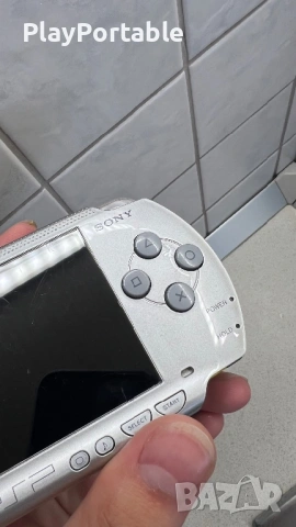 Modded PSP 1000 Ice Silver 64GB 70+ Games, снимка 5 - PlayStation конзоли - 54234694