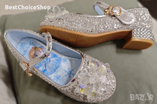 Брокатени обувки с кристални орнаменти, нисък ток, принцеса Елза. Размер 33, снимка 5 - Детски обувки - 53156606