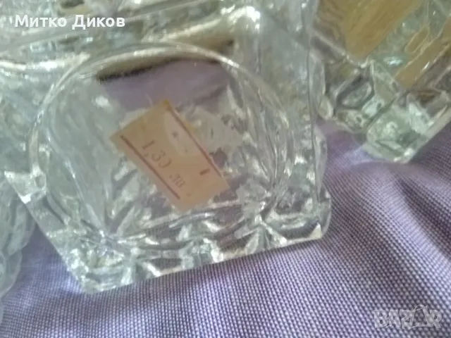 Кристални две вази и пепелник нови , снимка 5 - Сервизи - 47867729