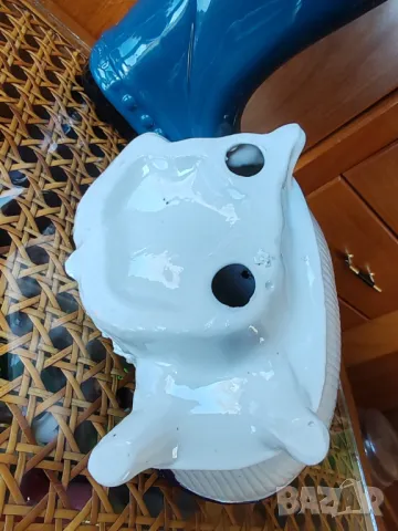  Нежна  Порцеланова статуетка  в синьо бели цветове., снимка 14 - Статуетки - 49030649