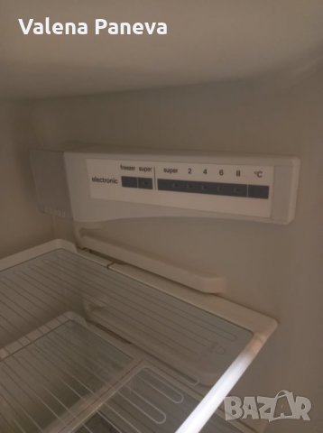 Хладилник за вграждане с камера и отделение за плодове, снимка 6 - Хладилници - 34984368