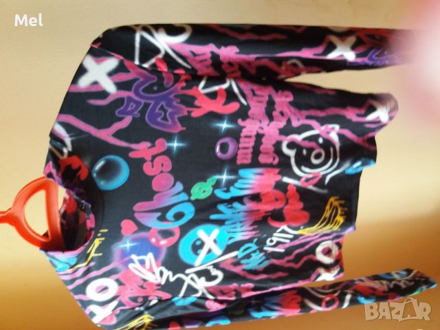 Дамски блузки, снимка 2 - Блузи с дълъг ръкав и пуловери - 39759374