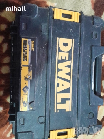 Биеща дрелка (Hamer drill)  DEWALT DCH133M1, снимка 4 - Бормашини - 51862900