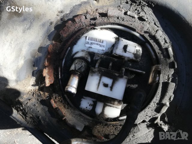 резервоар за пасат 5.5 4мотион , снимка 3 - Части - 30650189