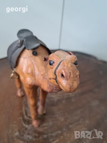 Винтидж кожена статуетка на камила    18/3, снимка 3 - Статуетки - 49005609