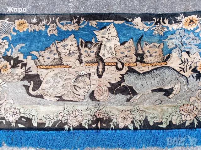 Стар плюшен ковьор за стена с котенца 60те, снимка 5 - Антикварни и старинни предмети - 50113020