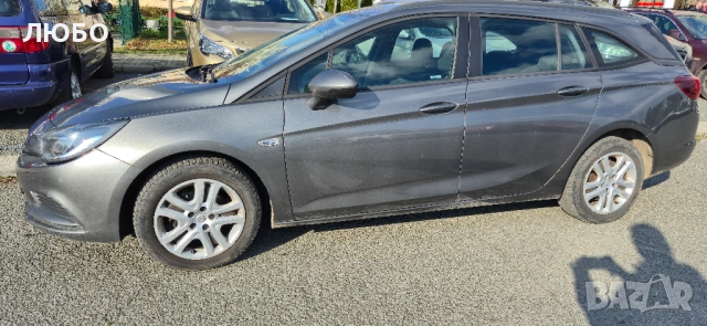 Opel Astra Sports Tourer, снимка 5 - Автомобили и джипове - 52752194