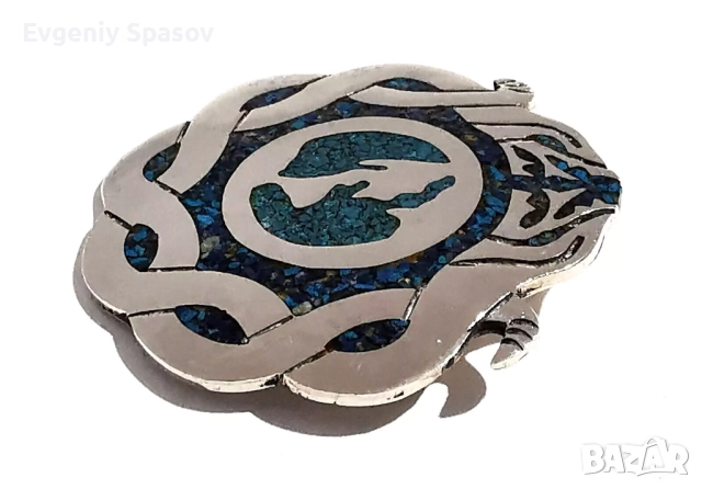 Винтидж Сребърна Брошка Медальон с Инкрустация Тюркоаз от Taxco Мексико Две Преплетени Гърмящи Змии, снимка 4 - Колиета, медальони, синджири - 52447301
