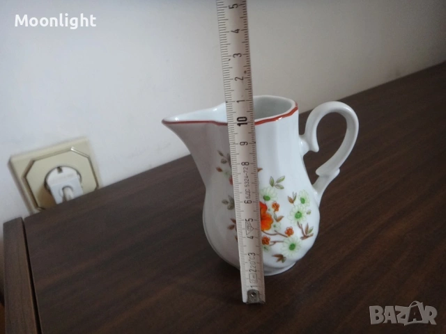 Български порцеланов чайник и латиера, снимка 17 - Сервизи - 53221522