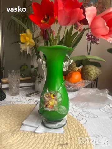 Стара стъклена ваза, снимка 2 - Вази - 49788894