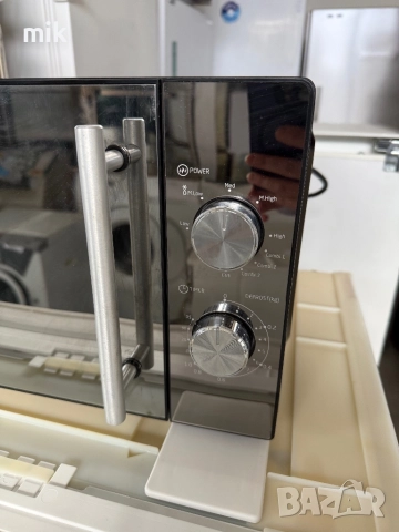 Черна микровълнова печка с грил , снимка 2 - Микровълнови - 52972596