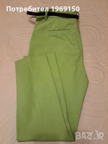 Дамски панталон чисто нов на RESERVED 