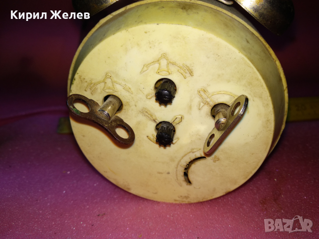 СЕВАНИ Стар РЯДЪК КОЛЕКЦИОНЕРСКИ РУСКИ БУДИЛНИК МЕХАНИЧЕН НАСТОЛЕН ЧАСОВНИК СЕВАНИ СССР 43709, снимка 6 - Антикварни и старинни предмети - 44549035