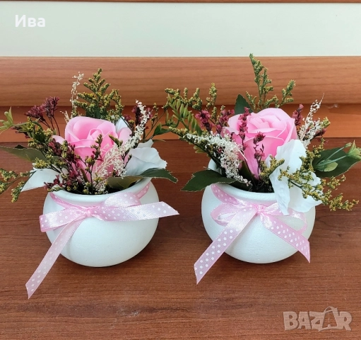 декорирани керамични кашпи, снимка 6 - Изкуствени цветя - 51518723