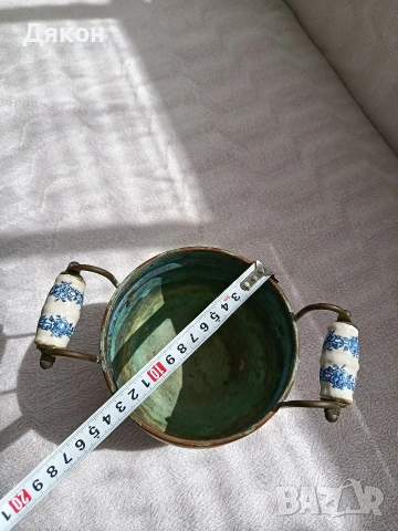 медна кашпа Медна кашпа с порцеланови дръжки., снимка 3 - Антикварни и старинни предмети - 53922285