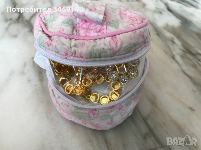 ПРОДАВАМ  ДАМСКИ ОБЕЦИ, БРОШКИ И КОЛИЕТА