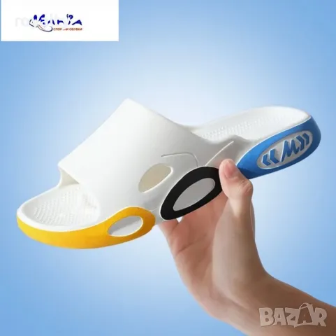 Олекотени джапанки-чехли в бяло