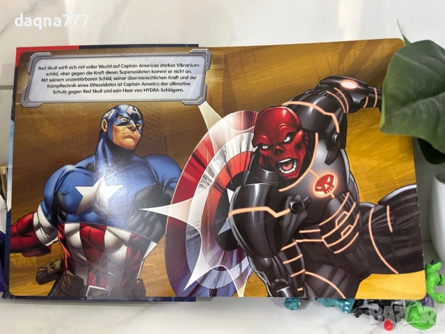 Книга Marvel с 10 фигурки, снимка 10 - Игри и пъзели - 52102296
