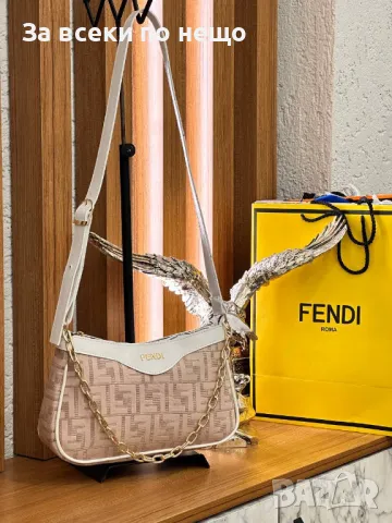 Дамска чанта с дълга дръжка за през рамо - Fendi Код D1466, снимка 5 - Чанти - 48244508