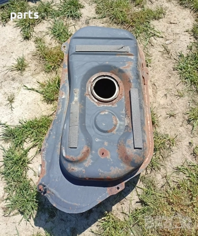 Метален Резервоар Рено 19, снимка 7 - Части - 54349291