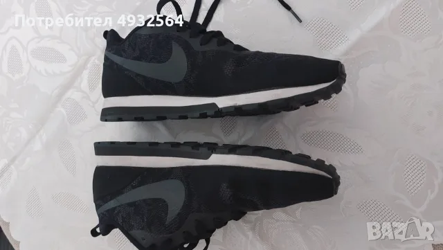 Дамски маратонки Nike, 35 евро, снимка 3 - Маратонки - 55843897