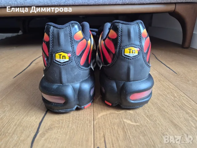 NIKE AIR MAX PLUS Black/ Team Orange-Team Red., снимка 7 - Маратонки - 56085615