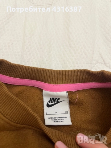 Дамска блуза на Найк , снимка 2 - Блузи с дълъг ръкав и пуловери - 52743779