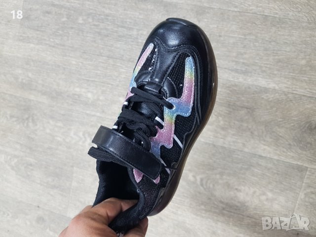 Обувки, снимка 2 - Дамски ежедневни обувки - 40513241