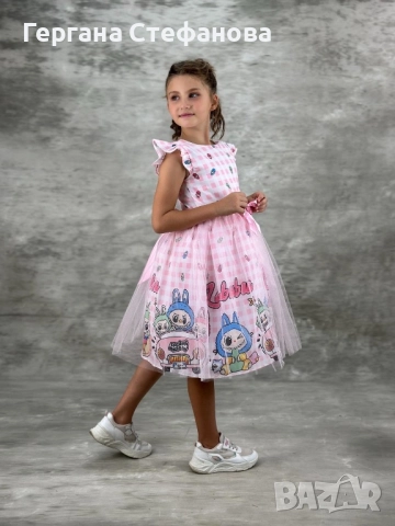 Рокля Лабубу Размери-5г.6г.7г.8г.9г.10г. Цена-44лв, снимка 2 - Детски рокли и поли - 51529523