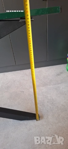 Плот крака за маса