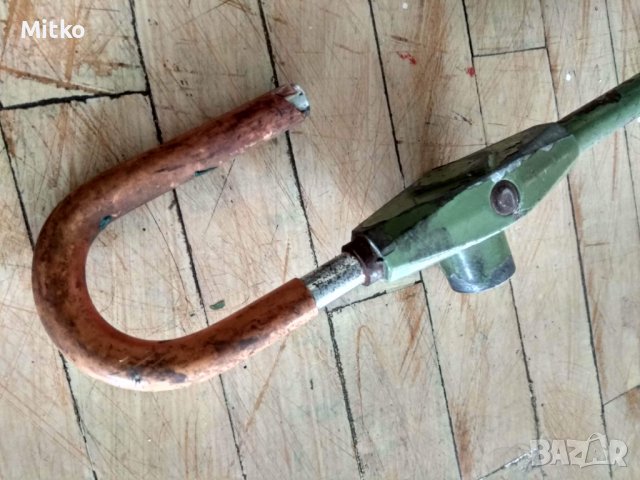 Ретро бастун(секретен) за заключване на кола от кражба.