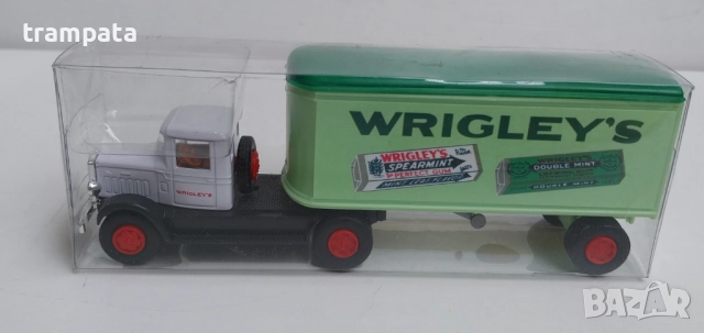 НАЙ ДОБРАТА ОФЕРТА Колекционерски колички 1:43 Schuco, снимка 2 - Колекции - 52637461