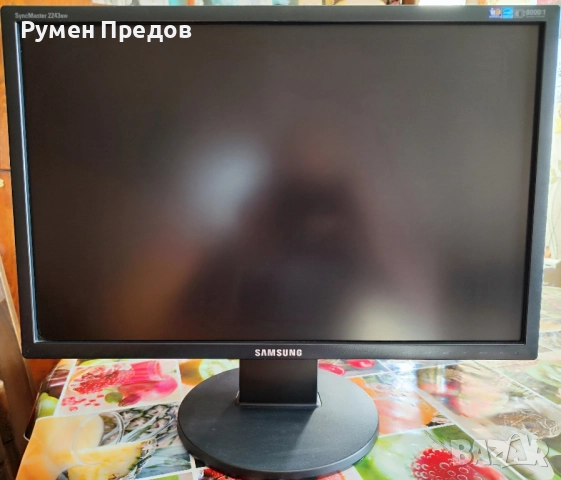 Samsung SyncMaster 2243nw + преходник от VGA към HDMI