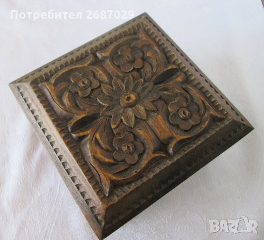 Стара дърена кутия с дърворезба, снимка 5 - Други - 31812299