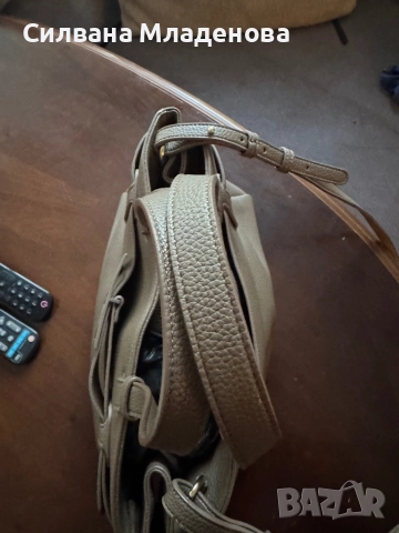 Дамска чанта Armani Exchange, снимка 4 - Чанти - 52095101