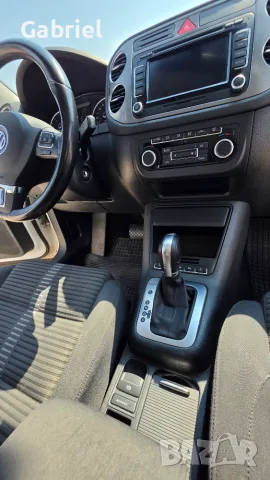 VW Tiguan 2.0 TDI, снимка 7 - Автомобили и джипове - 55739194