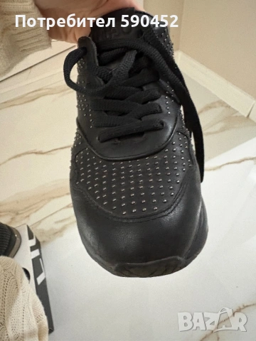 Оригинални сникърси Hugo Guess, снимка 14 - Маратонки - 53324138