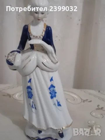 Продавам красива порцеланова фигура, снимка 2 - Статуетки - 49183492