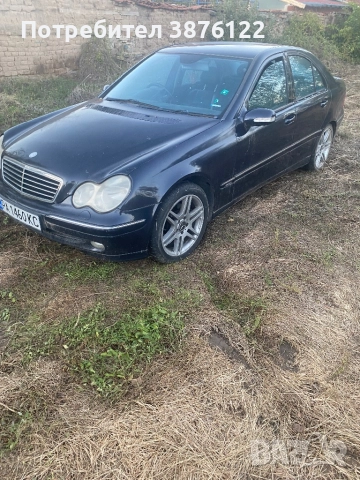 Мерцедес ц240 десен волан газ/бензин, снимка 2 - Автомобили и джипове - 52395612