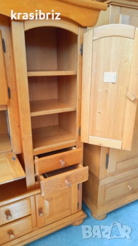 Масивна Витрина внос от Германия , снимка 9 - Секции и витрини - 37125768