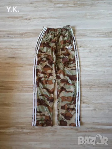 Оригинално мъжко долнище Adidas Originals Firebird Camo, снимка 3 - Спортни дрехи, екипи - 47602546