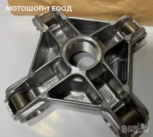 НОВА Кръстачка Спайдер за вариатор KFX700 Brute Force 750 KVF750 Ролки, снимка 2 - Части - 52075766